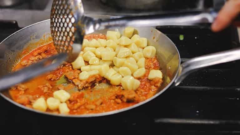 Gnocchi with ragu traditional recipe, how to make perfect potato gnocchi