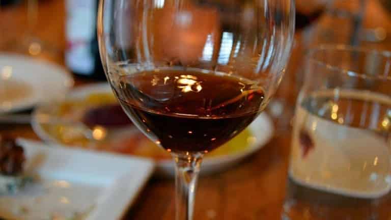 Sherry, guida al vino liquoroso di Jerez, i tipi di Sherry, il colore, il sapore