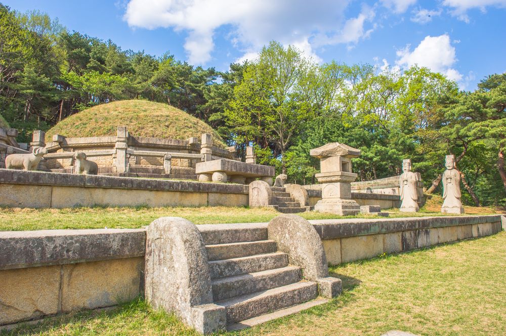 Tomba del Re Kongmin cosa fare e vedere, guida alla visita